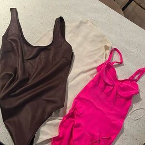 SKIMS tank top body suit bundle (3 items) - size M/L